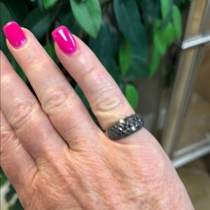 Elegant Black Ring